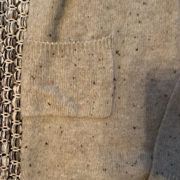 Soft and cozy women’s long knit cardigan, a bit oversized - Picture 2 of 5